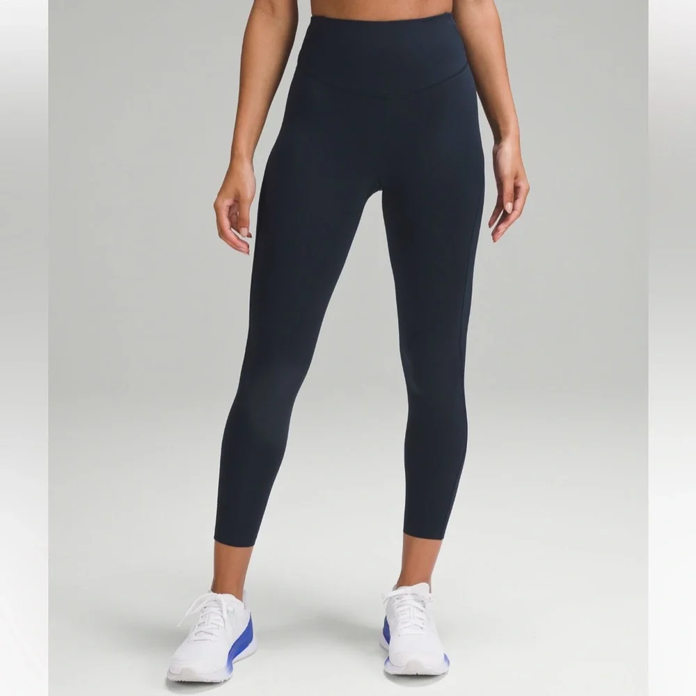Lululemon Base Pace HR Tight 25” Navy - Picture 1 of 8